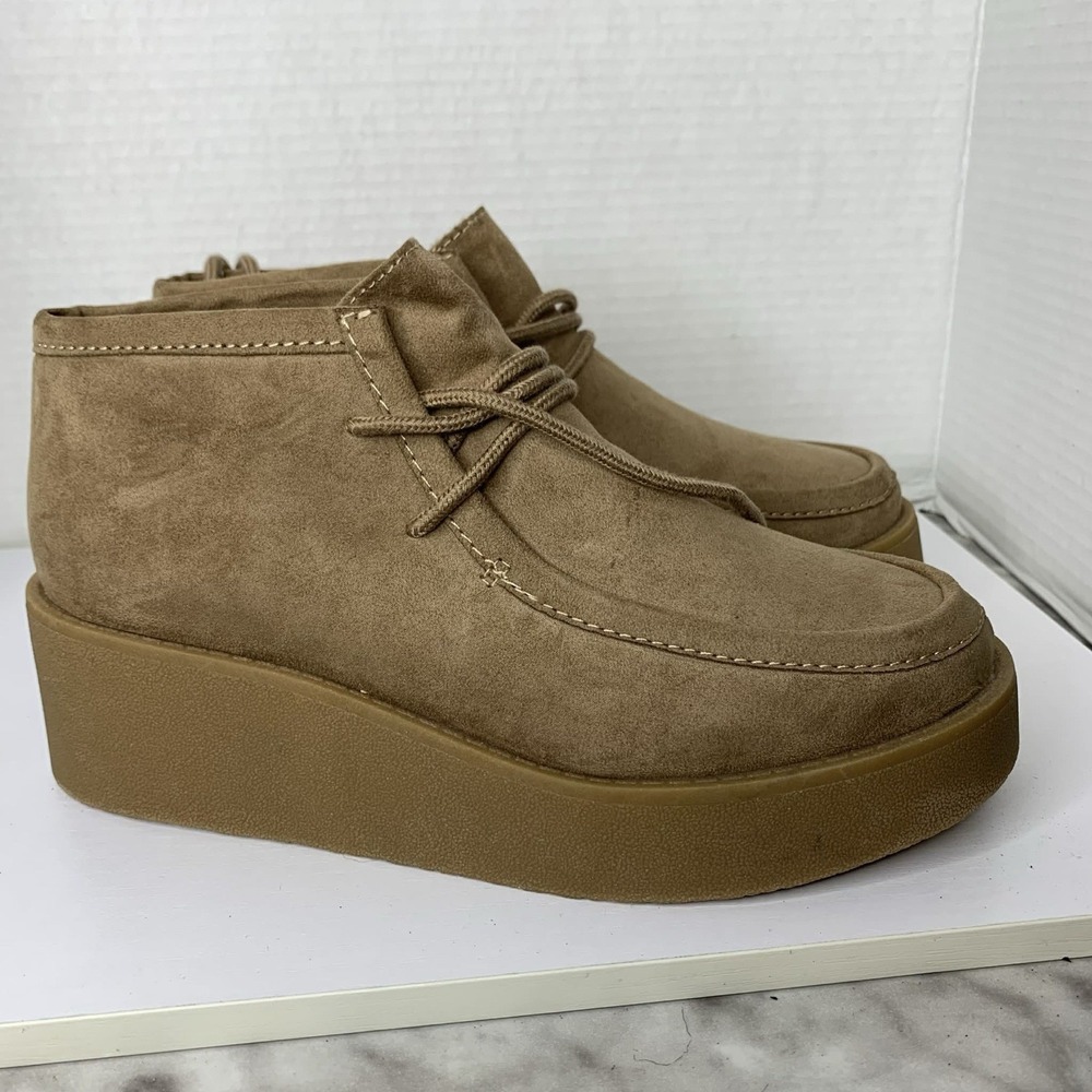 Old Navy Taupe Faux-Suede Platform Crepe Sole Boots Size 8.5
